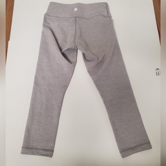 Lululemon Wunder Under Crop Size 4 Heathered Medium Grey W6B97S Yoga Leggings - Picture 5 of 9